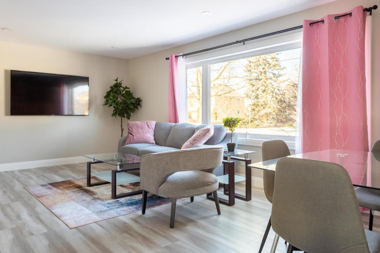 Entire 2 Bedroom Apartment Downtown - U2 Kitchener Exteriör bild